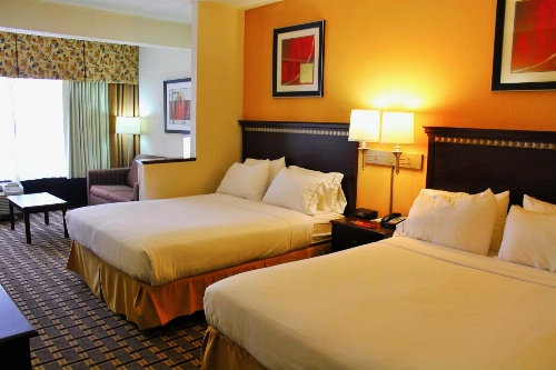 Lexington Inn and Suites image 2